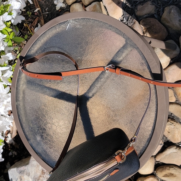 Dooney Bourke Bag - Picture 12 of 15